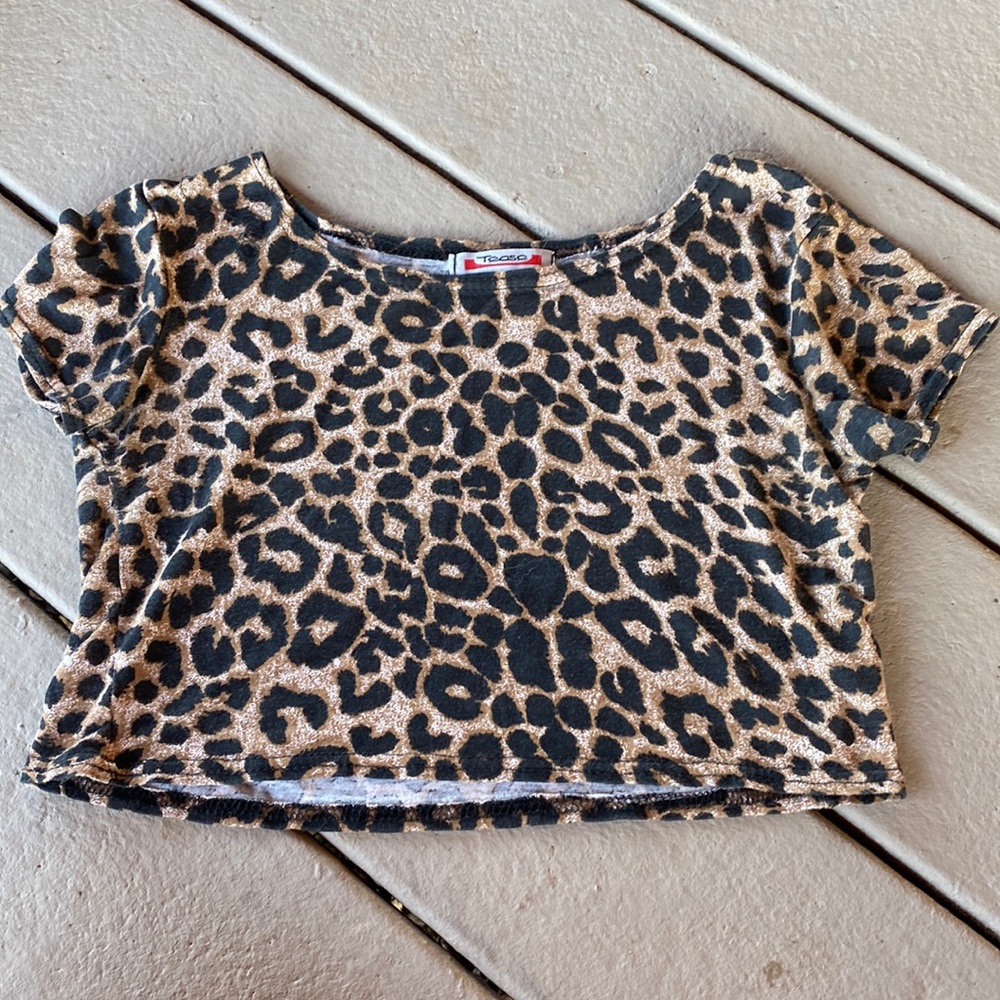 Love tease cropped cheetah T-shirt